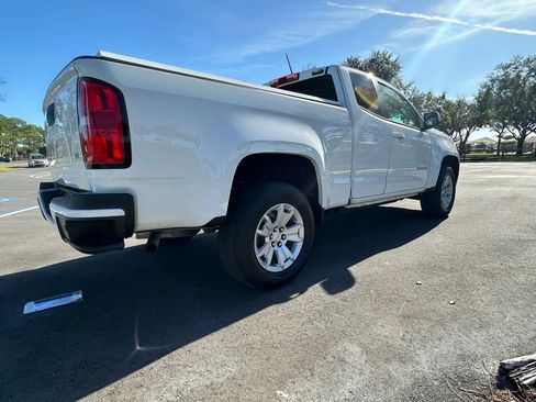 Used 2022 Chevrolet Colorado LT w/ Fleet Safety Package image 8