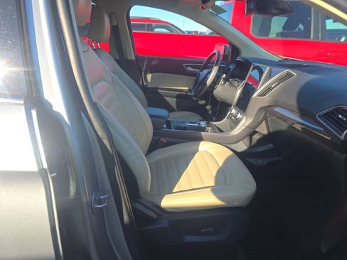 Used 2024 Ford Edge SEL w/ Convenience Package image 8