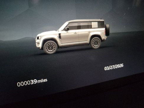 New 2026 Land Rover Defender 110 OCTA image 18