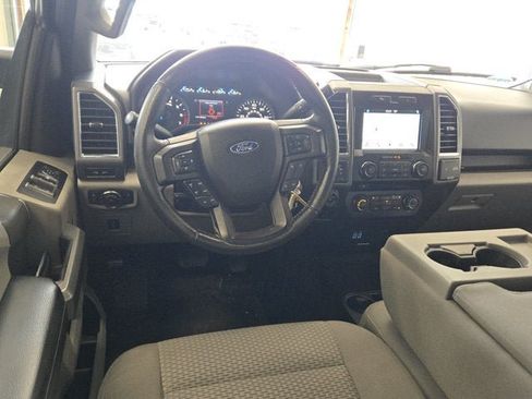 Used 2016 Ford F150 XLT w/ Equipment Group 302A Luxury AWD/4WD image 17