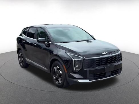 Used 2026 Kia Sportage LX FWD image 3