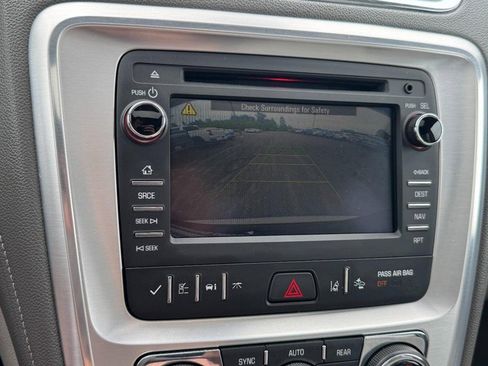 Used 2016 GMC Acadia SLT w/ Open Road Package FWD image 23