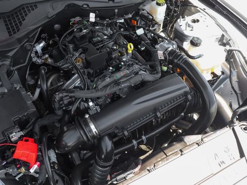 Used 2025 Ford Mustang Coupe RWD image 12
