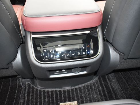 New 2026 INFINITI QX80 Autograph w/ Premium Cargo Package image 19