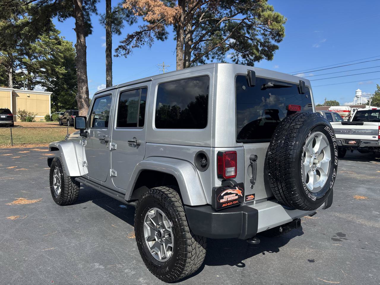 Used 2014 Jeep Wrangler Unlimited Sahara w/ Max Tow Package AWD/4WD image 6