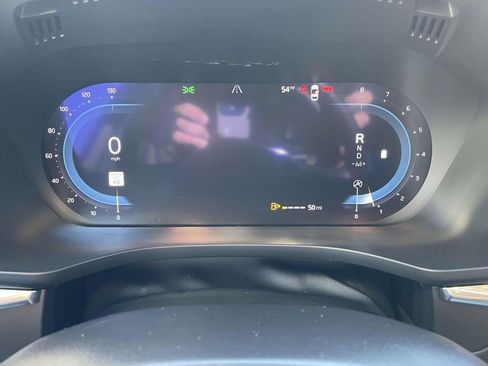 Used 2024 Volvo XC60 B5 Plus image 25