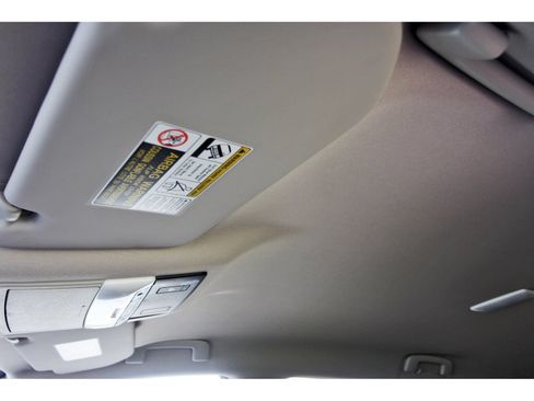 Certified 2025 Nissan Rogue SV FWD image 29
