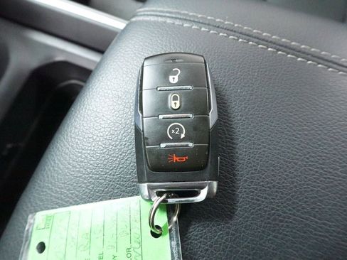 Used 2023 RAM 1500 Big Horn AWD/4WD image 23