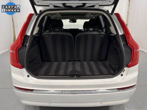 Certified 2025 Volvo XC90 B6 Plus image 27