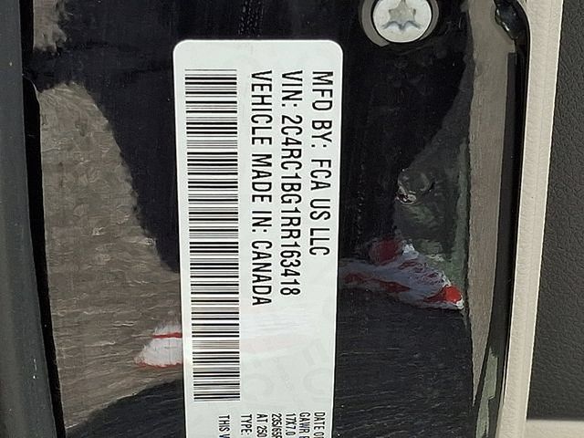 Used 2024 Chrysler Pacifica Touring-L FWD image 26