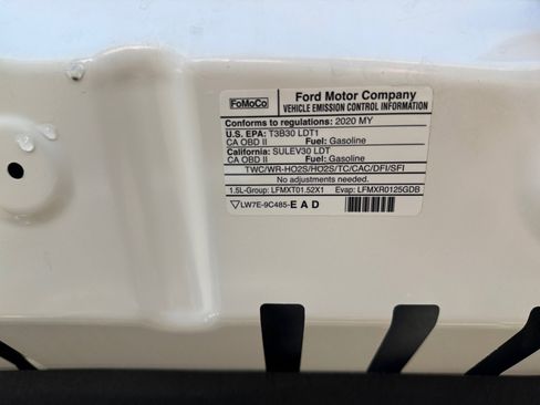 Used 2020 Ford Escape SE image 26