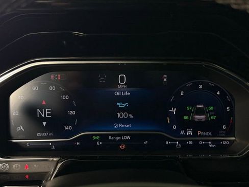 Used 2024 Chevrolet Silverado 2500 LTZ w/ LTZ Convenience Package image 25