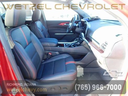 New 2026 Chevrolet Traverse RS w/ LPO, Floor Liner Package AWD/4WD image 17