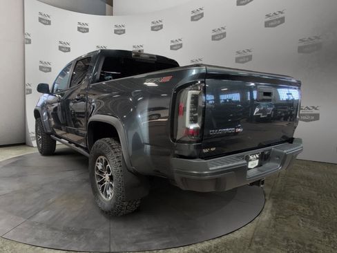 Used 2019 GMC Sierra 1500 SLE w/ SLE Value Package image 3