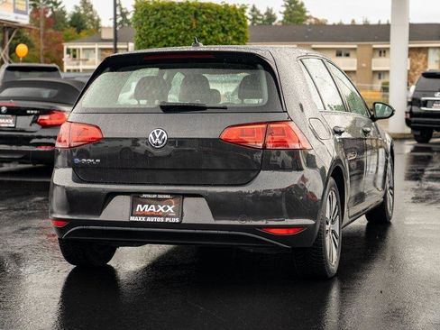 Used 2016 Volkswagen e-Golf SEL Premium image 9