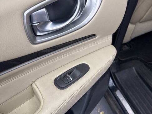 Used 2017 INFINITI QX60 AWD w/ Premium Package image 29