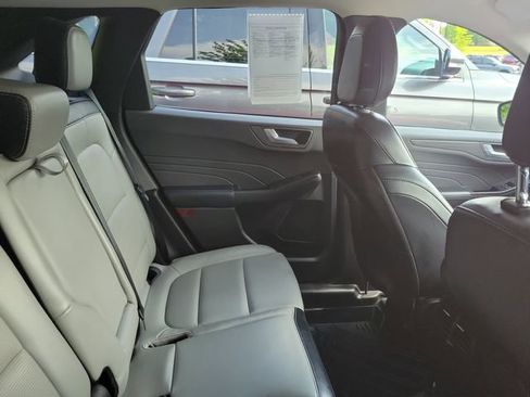 Used 2023 Ford Escape Platinum AWD/4WD image 9