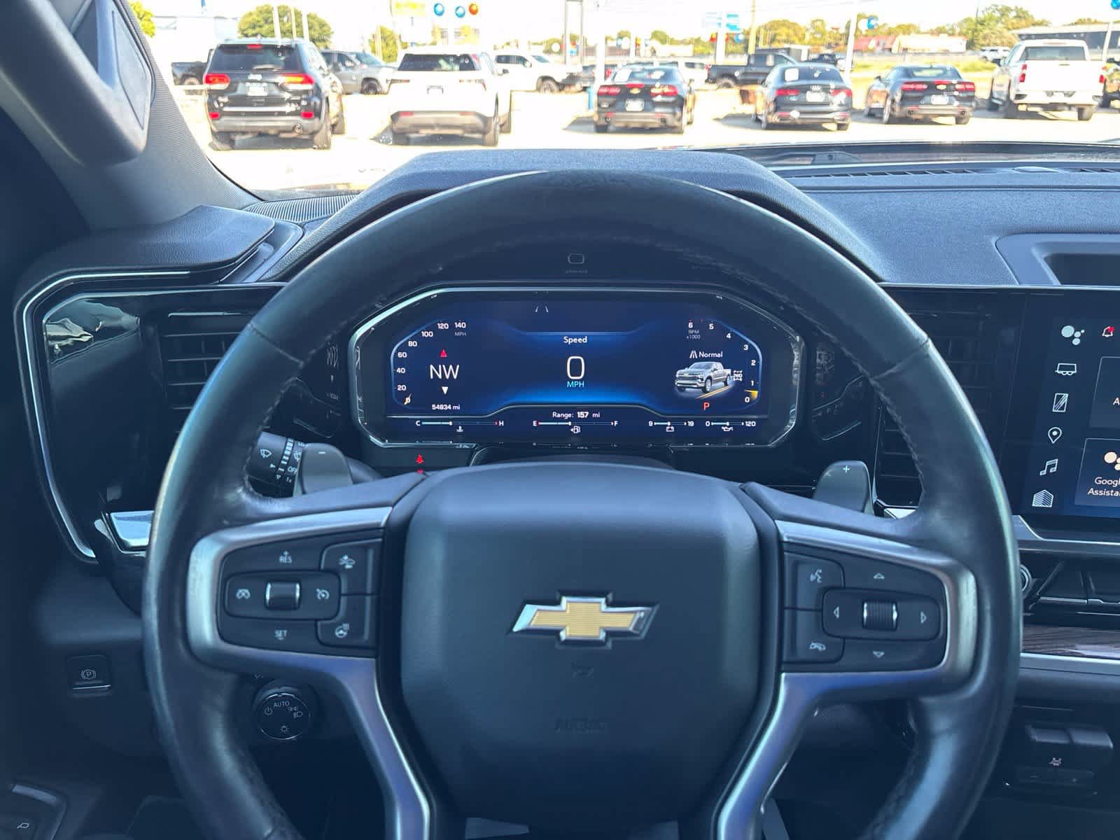 Used 2022 Chevrolet Silverado 1500 LT w/ Leather Package AWD/4WD image 22