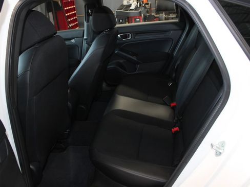 Used 2023 Honda Civic Sport image 11