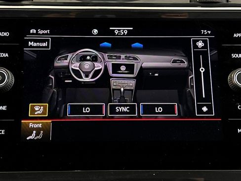 Used 2023 Volkswagen Tiguan SE R-Line image 30