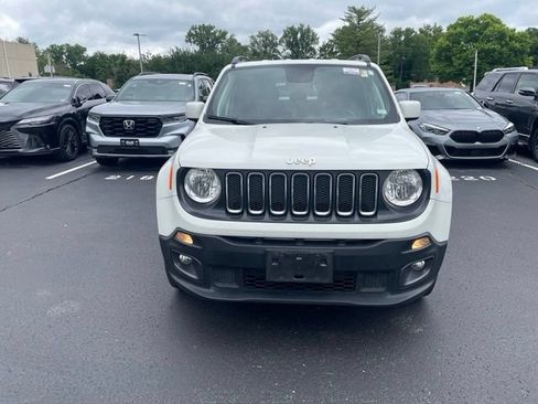 Used 2018 Jeep Renegade Latitude w/ Cold Weather Group AWD/4WD image 2