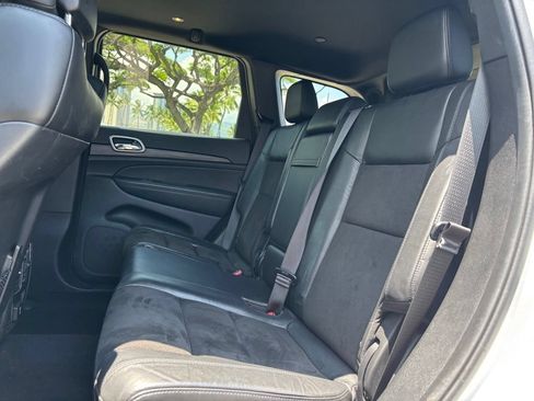 Used 2021 Jeep Grand Cherokee Laredo X RWD image 10