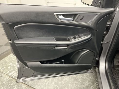 Used 2023 Ford Edge SEL w/ Convenience Package image 7