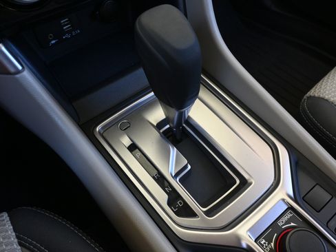 Used 2020 Subaru Forester Premium image 31