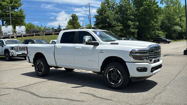 Used 2026 RAM 2500 Laramie AWD/4WD image 2