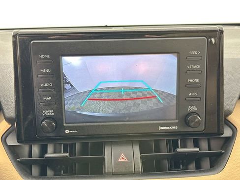 Used 2021 Toyota RAV4 XLE w/ Convenience Package image 13