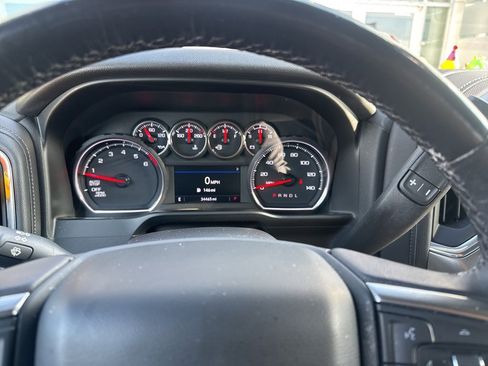 Used 2021 Chevrolet Silverado 1500 LT image 14