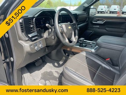 Used 2023 Chevrolet Silverado 1500 High Country w/ High Country Premium Package AWD/4WD image 13