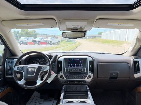 Used 2018 GMC Sierra 1500 SLT AWD/4WD image 32