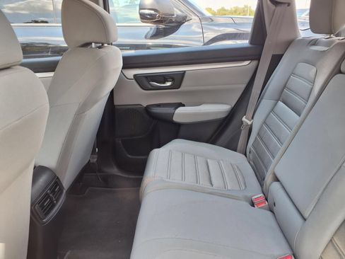 Used 2017 Honda CR-V LX image 10