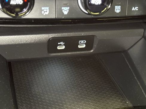 Used 2023 Honda Accord Sport image 27