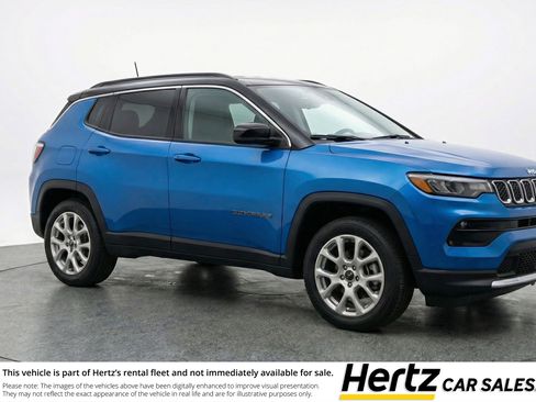 Used 2025 Jeep Compass Limited AWD/4WD image 1