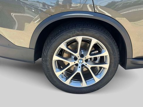 Certified 2026 BMW X5 xDrive40i w/ Climate Comfort Package AWD/4WD image 6