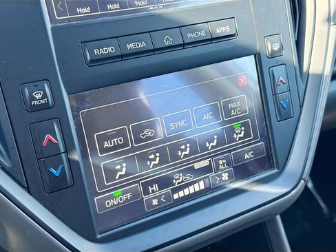 Used 2024 Subaru Crosstrek 2.0i image 15