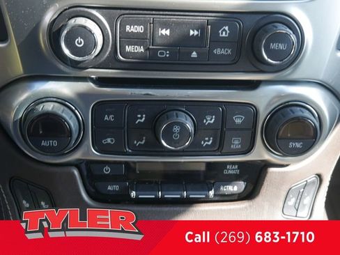 Used 2019 Chevrolet Suburban LT w/ LT Signature Package AWD/4WD image 30