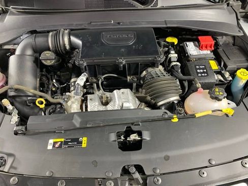 Used 2025 Jeep Compass Limited image 29