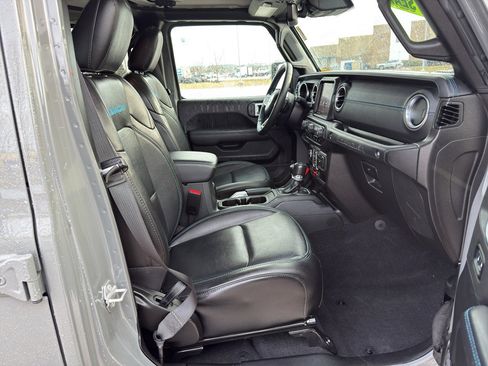 Used 2023 Jeep Wrangler Unlimited Rubicon 4xe w/ Safety Group image 46