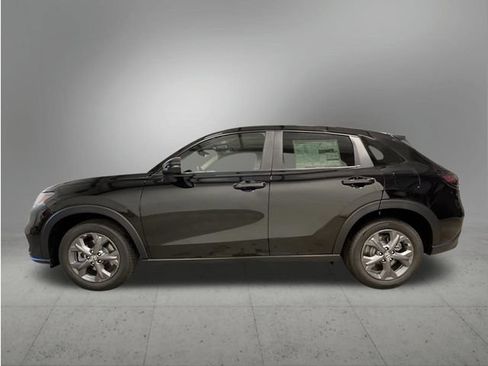 New 2027 Honda HR-V LX image 2