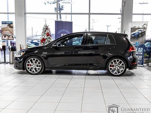 Used 2019 Volkswagen Golf S image 6