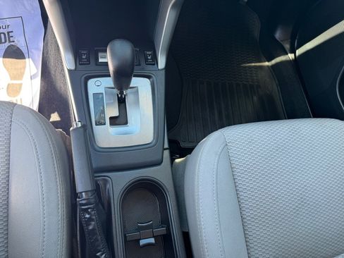 Used 2018 Subaru Forester 2.5i Premium w/ All-Weather Package AWD/4WD image 29