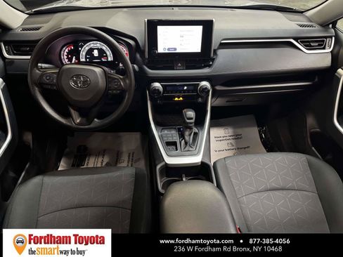 Certified 2025 Toyota RAV4 XLE AWD/4WD image 15
