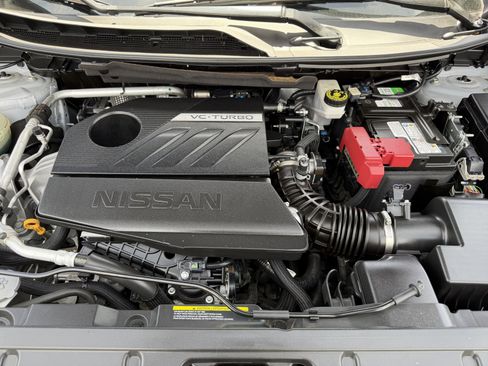 Used 2023 Nissan Rogue SV image 31