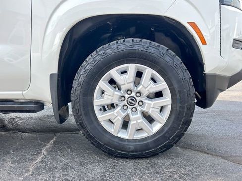 Used 2022 Nissan Frontier SV image 11
