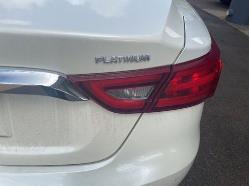 Used 2017 Nissan Maxima Platinum image 6