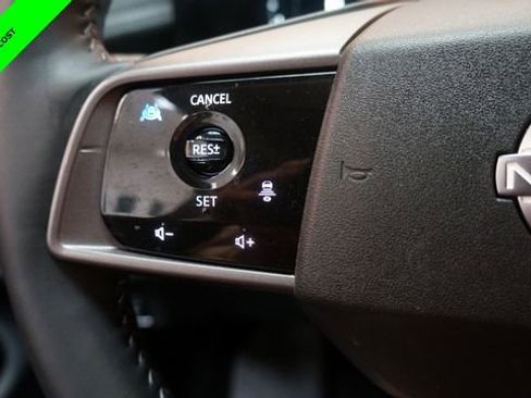 Certified 2025 Nissan Murano SV AWD/4WD image 22