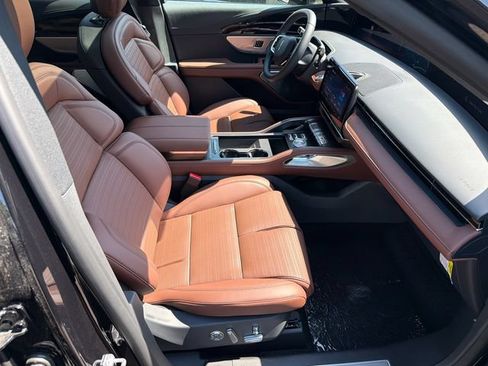 New 2026 Lincoln Nautilus Reserve AWD/4WD image 14